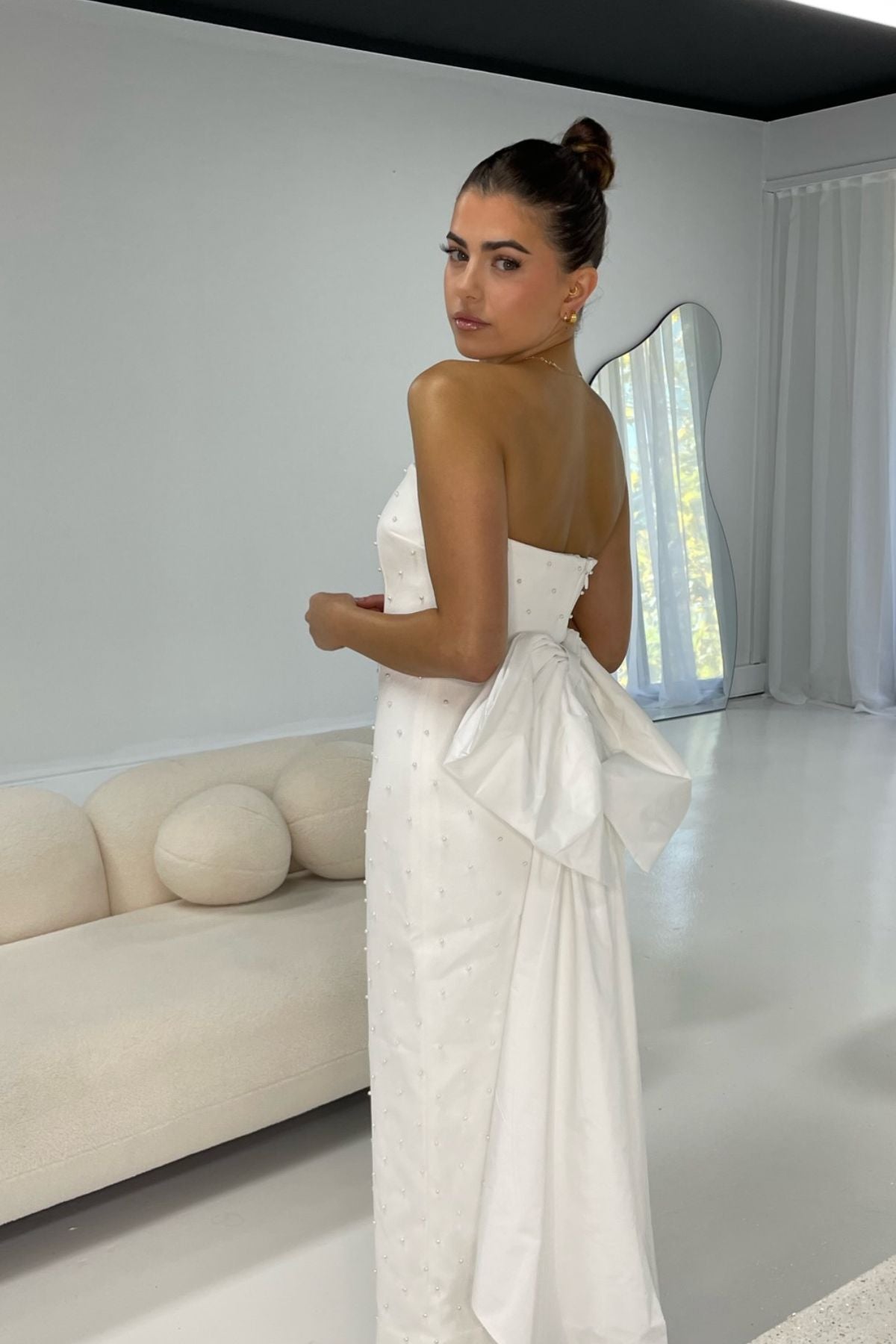REBECCA VALLANCE Perle Bow Midi Dress (Ivory White) REBECCA VALLANCE Perle Bow Midi Dress (Ivory White)