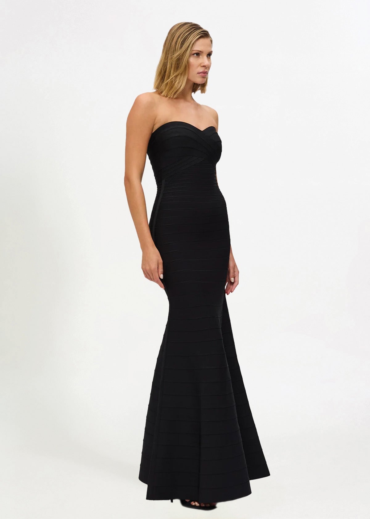 Sara Gown in Black