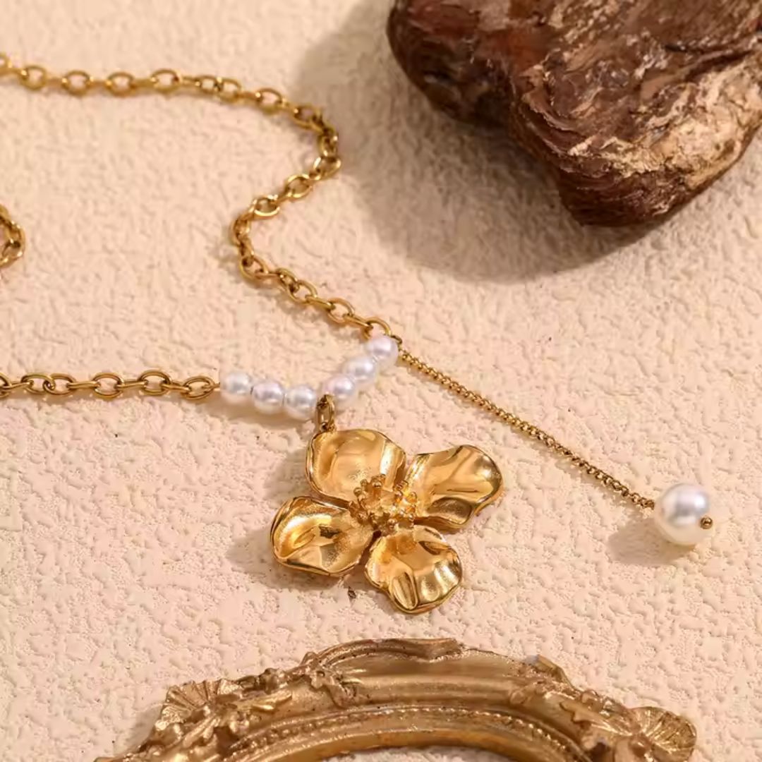 Carrie Necklace | 18K Gold Plated