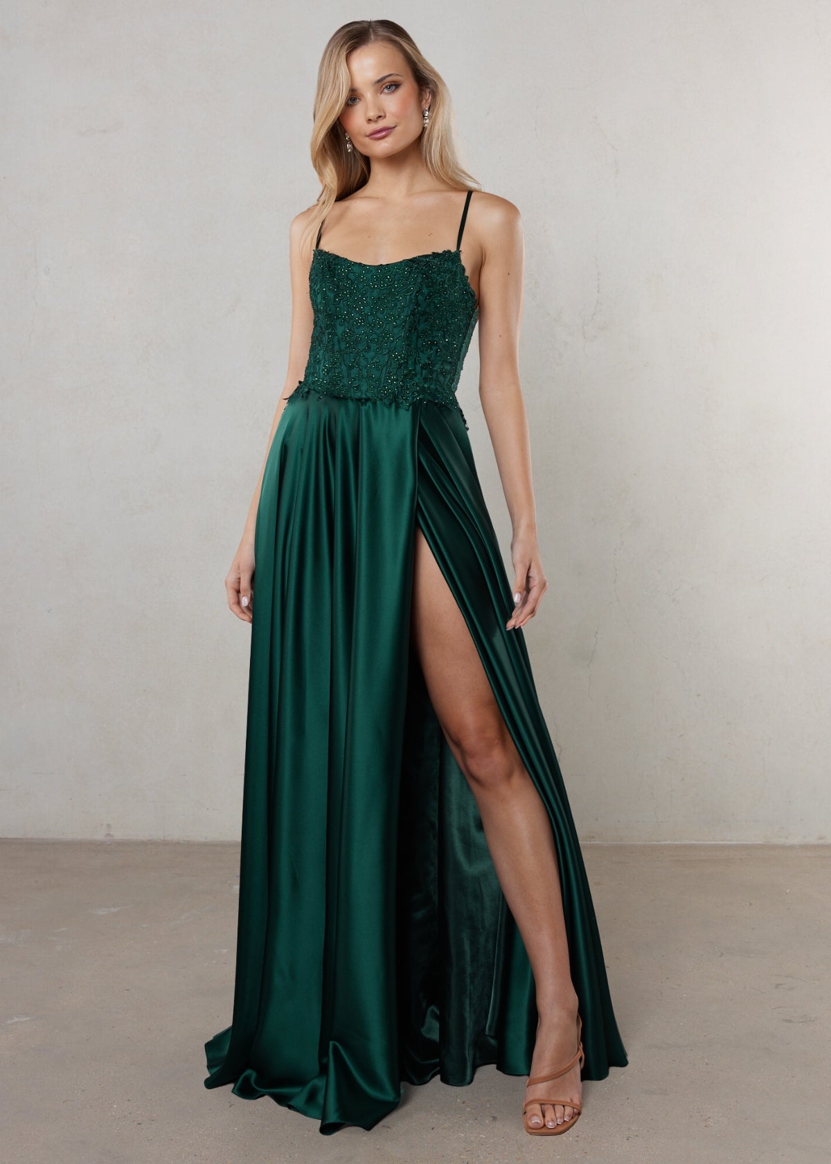 Fionna Dress in Emerald