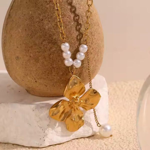 Carrie Necklace | 18K Gold Plated