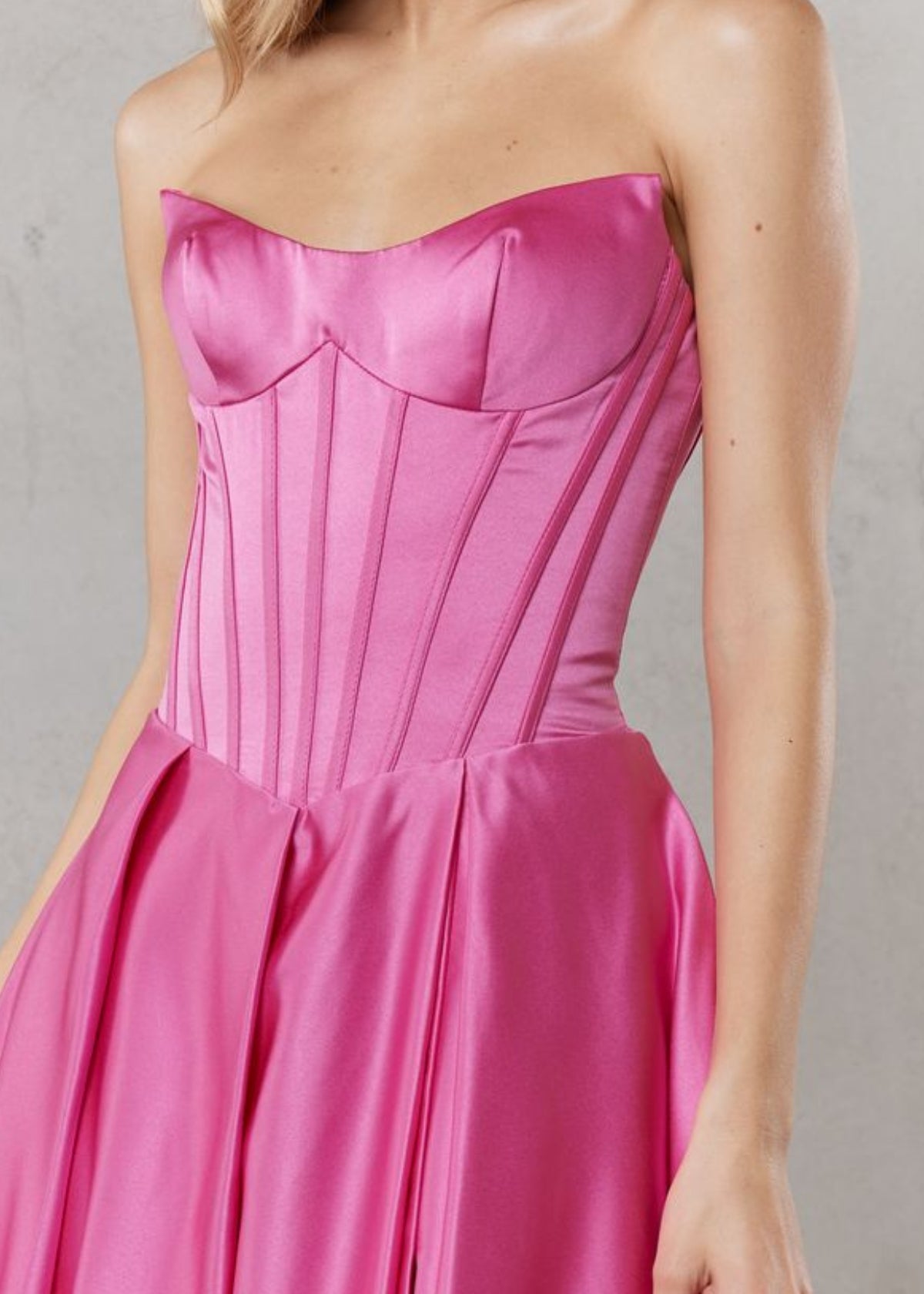 Freesia gown in Pink