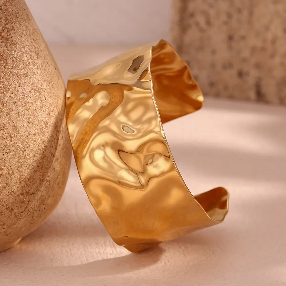 Wave Cuff | 18K Gold Plated
